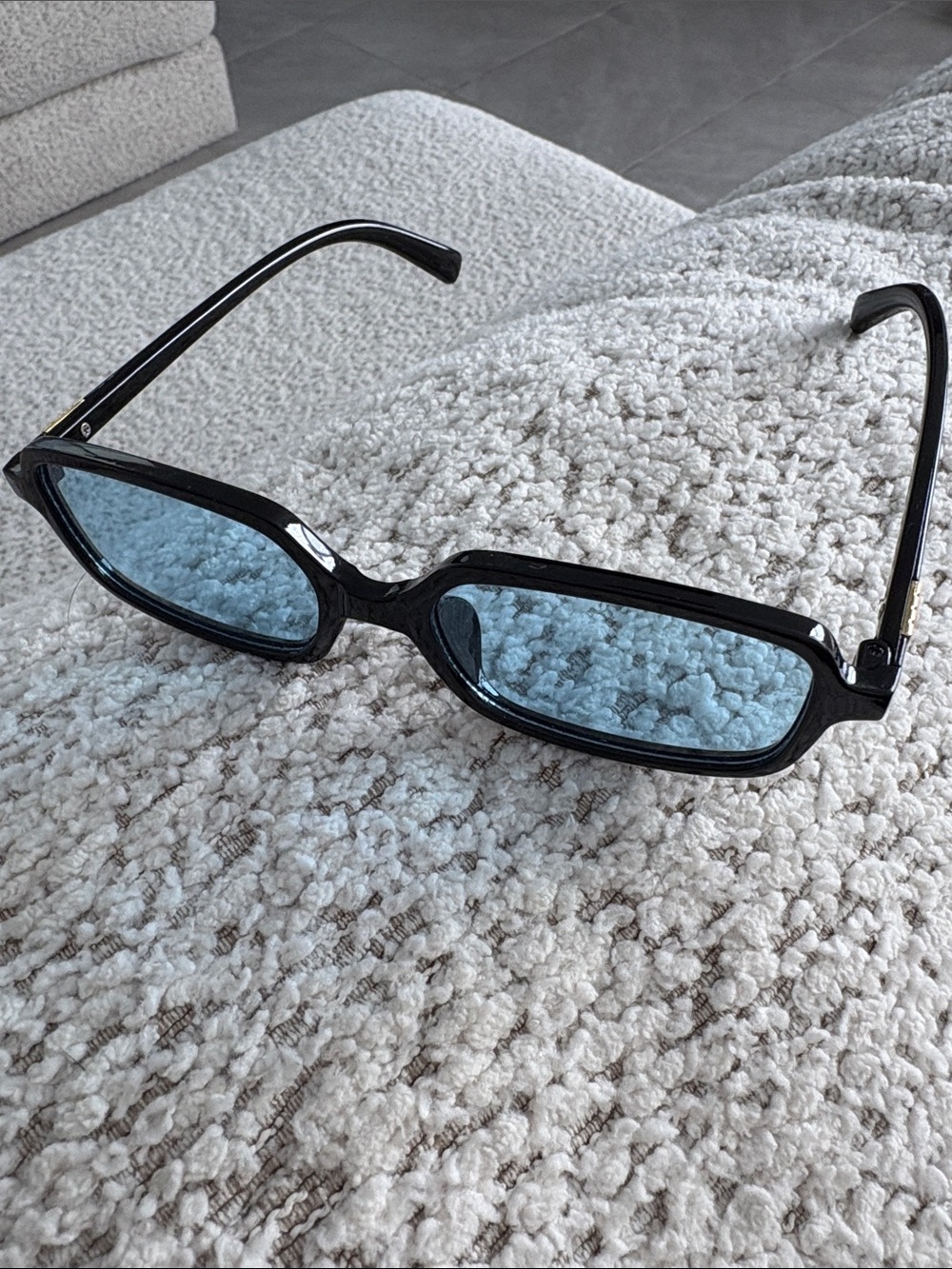 Women’s Black Frame Sunglasses with Blue Lenses Rectangle